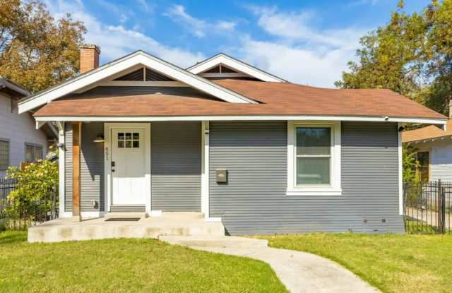 451 E French photos photos