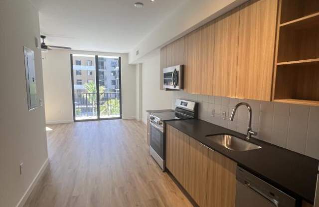 879 East 24th St. photos photos