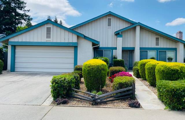 Charming Home Nestled on a Cul-De-Sac! photos photos