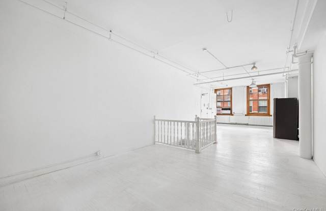 108 WOOSTER Street Gallery 2