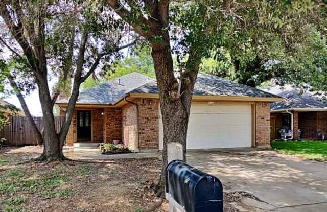 3208 Susan Dr - 3208 Susan Drive, Bedford, TX 76021