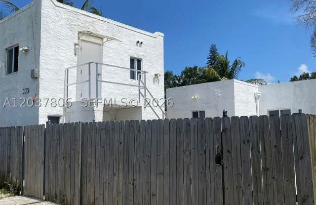 335 NW 59th Ter photos photos