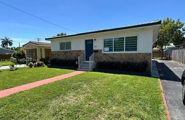 34 SE 3rd Ter photos photos