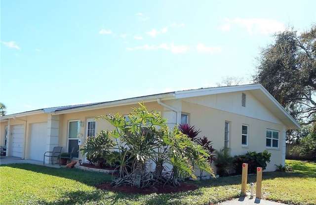1079 LOCH HAVEN DRIVE S Gallery 2