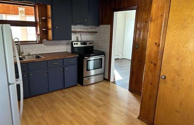 10940 W Grand River Road Gallery 4