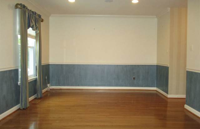 2454 Vineyard Ln Gallery 3