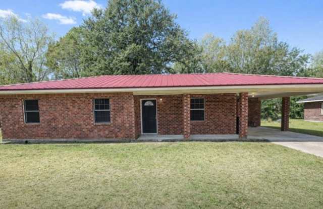 Waveland Single Family Home - 403 Combel Street, Waveland, MS 39576