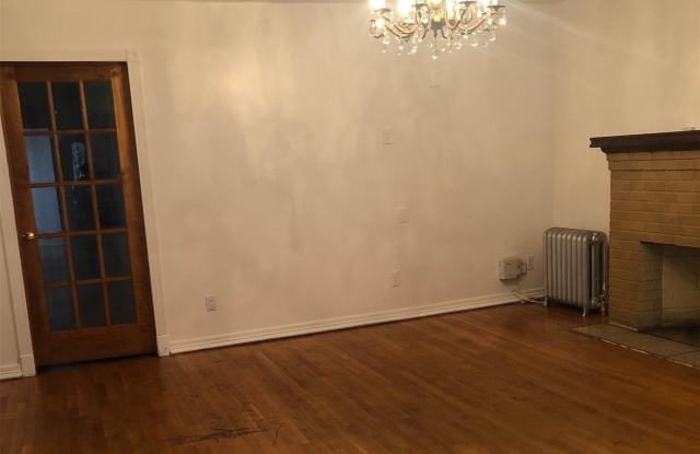 104-25 210th Street Gallery 3