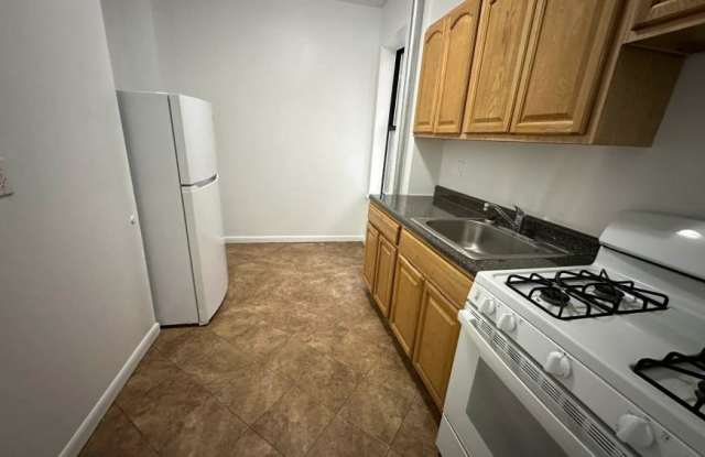 2851 Valentine Avenue photos photos