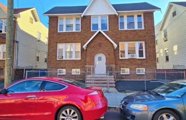 364 Wainwright St photos photos
