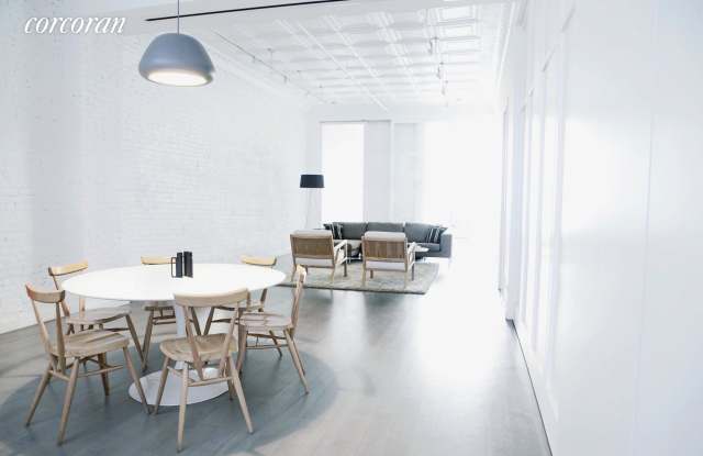 112 Franklin Street Gallery 4