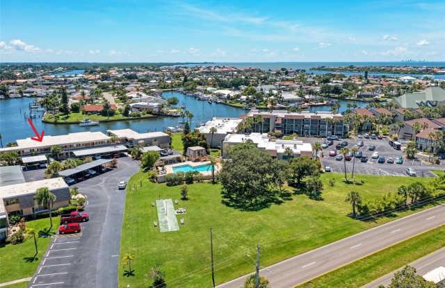 1008 APOLLO BEACH Boulevard Gallery 1
