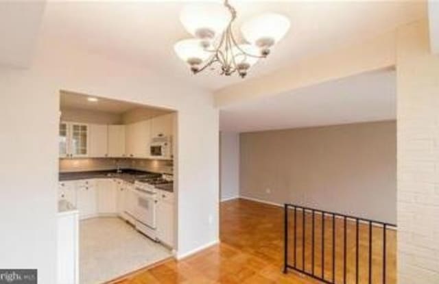 2114 BONNYWOOD LN #1-201 - 2114 Bonnywood Ln, Forest Glen, MD 20902