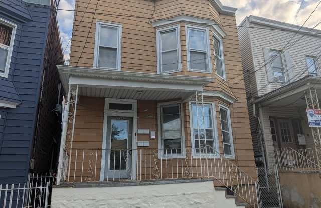 559 65TH ST photos photos