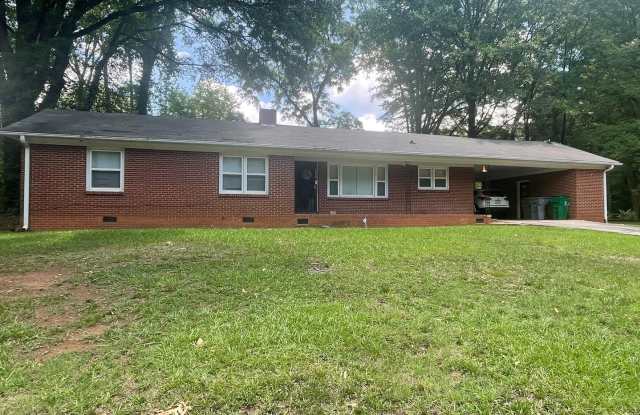 Charming 3-bedroom, 1.5-bath home in Charlotte, NC photos photos