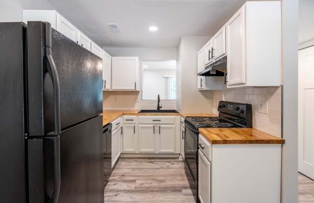 South Senate Avenue - 1311 - 1311 South Senate Avenue, Indianapolis, IN 46225