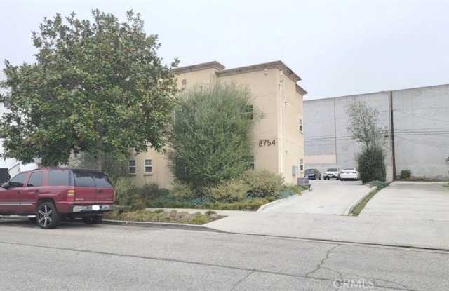 8754 Reading Avenue photos photos