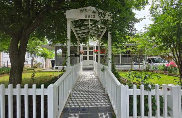 6912 FURNESS Avenue Gallery 1
