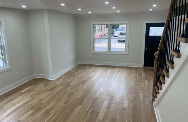 191 Jackson Avenue Gallery 4