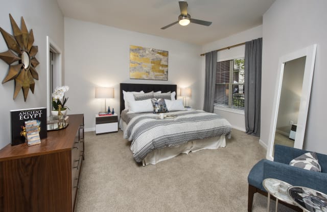 Overture Buckhead South Age 55+ Apartment Homes Gallery 4