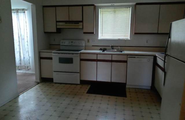 1205 Andrew Dr Gallery 2