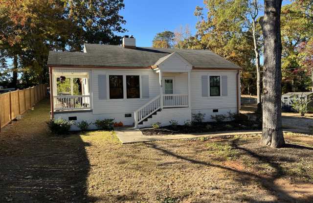 319 Furman Hall Rd Gallery 1
