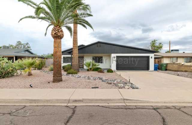 2162 E Concorda Dr Gallery 1