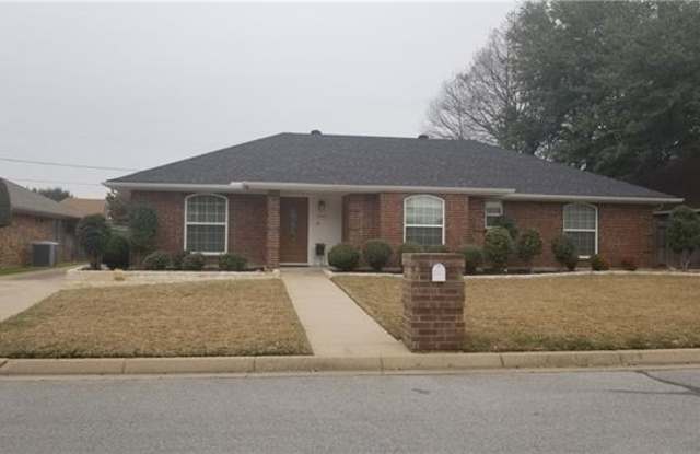 6304 Sandybrook Drive - 6304 Sandybrook Drive, Arlington, TX 76001