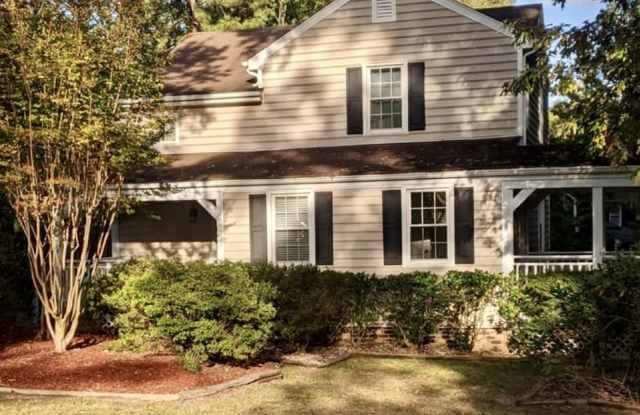 2448 Crowncrest Drive Gallery 1