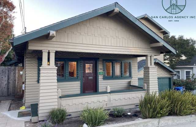 Craftsman-Style Downtown Pacific Grove Home photos photos
