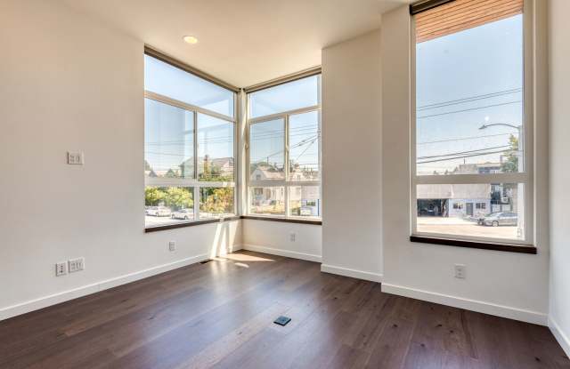 Beacon Hill - Townhome Gallery 4
