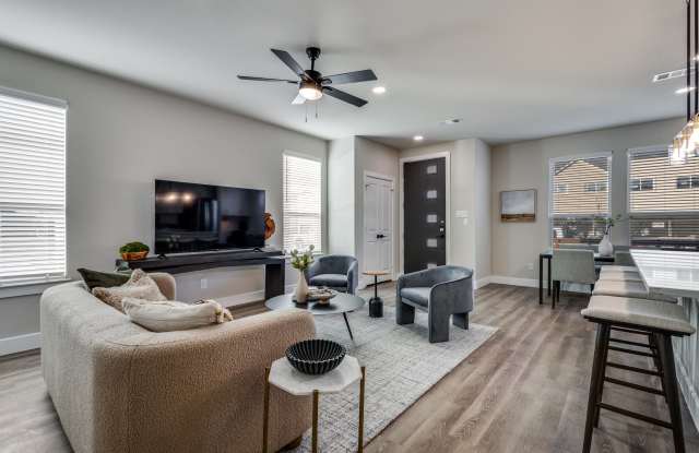 Townhomes at Sam Rayburn Gallery 4