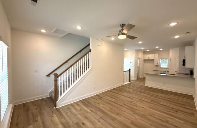 2 Bedroom Townhome in Matthews! Gallery 4
