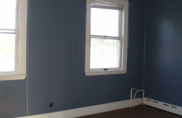 310 S 11th St Gallery 4