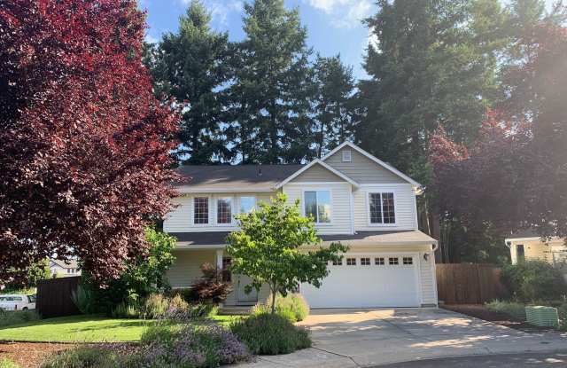 Exquisitely maintained 4 BD 2.5 BA home in Fisher's Landing! Vaulted ceilings, large, fenced backyard! photos photos