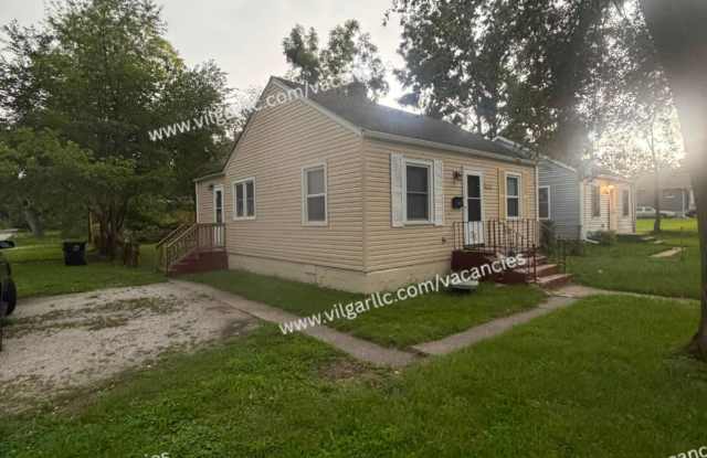 Very spacious  2 Bedroom • 1 Bathroom Home Gallery 3