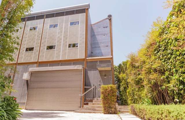 1955 1/2 Purdue Avenue - 1955 1/2 Purdue Avenue, Los Angeles, CA 90025