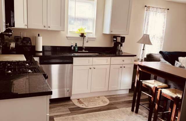 200 Dunmore Street unit: 3 - 200 Dunmore Street, Throop, PA 18512