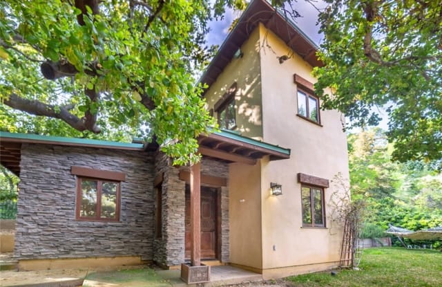 4811 Topeka Drive - 4811 N Topeka Dr, Los Angeles, CA 91356