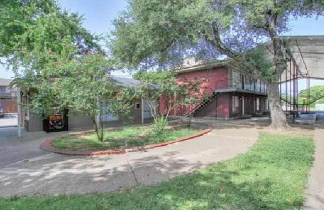 220 S Jupiter Road Gallery 2