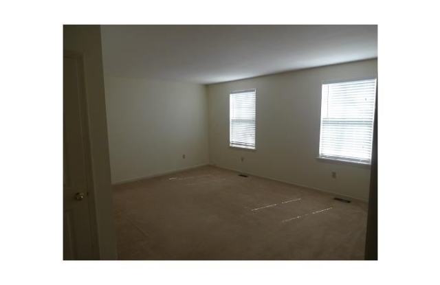 7 Davis Ct. Gallery 4