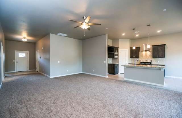 Beautiful 4 Bed Home In Deer Creek Schools Gallery 3