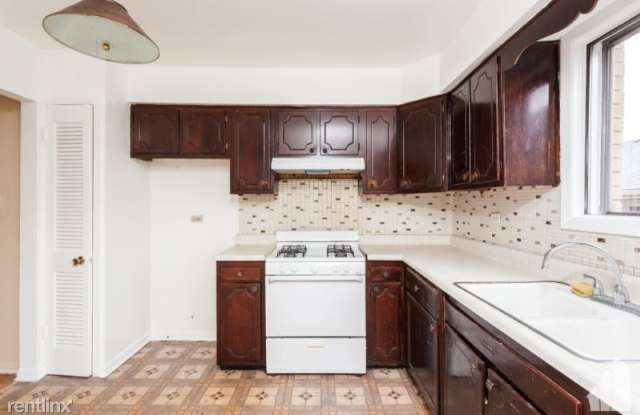 7621 N Sheridan Rd #3K - 7621 N Sheridan Rd, Chicago, IL 60626