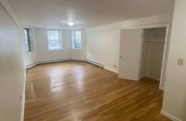 Longwood 2-Bed w/heat photos photos