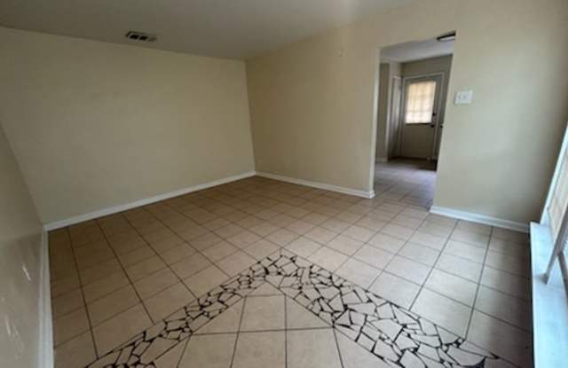 1602 Duncan Avenue Gallery 2