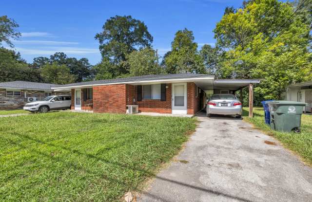 4729 Rogers Road Gallery 2