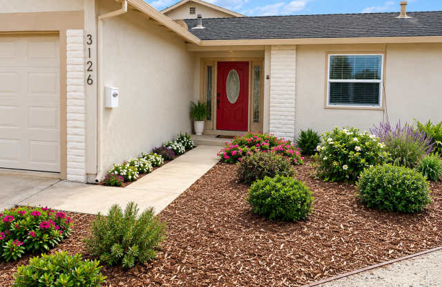 3126 Crestview Ct Gallery 1