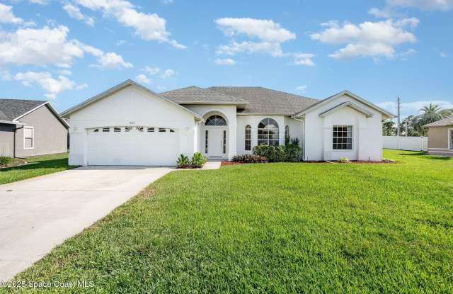 1905 Slone Boulevard - 1905 Slone Boulevard, Melbourne, FL 32935