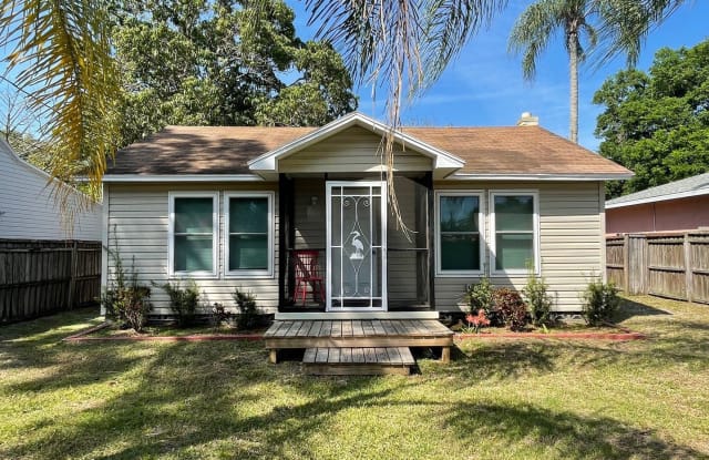 1161 Highland Street - 1161 Highland Street, Sarasota, FL 34234