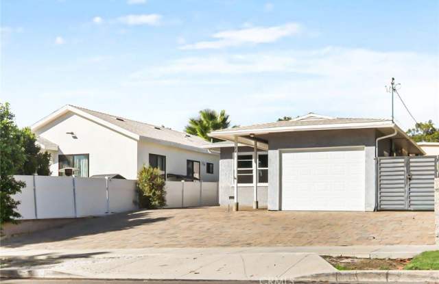 721 E Elmwood photos photos